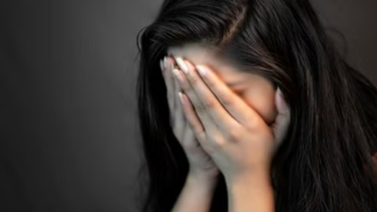 Amroha : युवती का अश्लील वीडियो बनाकर किया दुष्कर्म मंगेतर को भी भेजा वीडियो टुटा रिश्ता